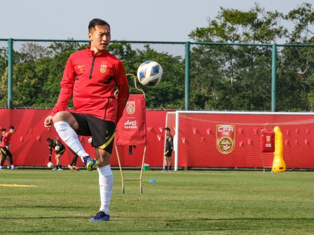 开云入口-国足物色吴曦替代者 12强赛后两战要警惕红黄牌