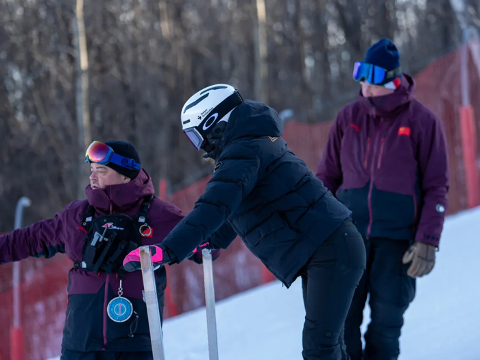 开云官网-出征冬奥，剑指米兰！金山岭银河滑雪场全力护航国家队备战米兰冬奥会|AC米兰|雪道|平行大回转|单板滑雪|国际雪联_新浪体育_新浪新闻